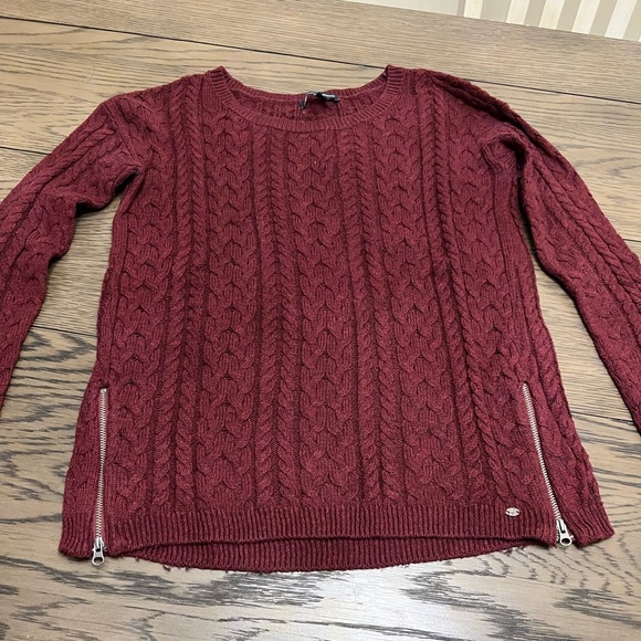 American eagle sweater - Picture 2 of 4